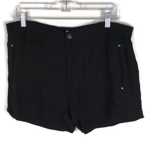 Forever 21 Flowy Rayon Casual Shorts in Black
